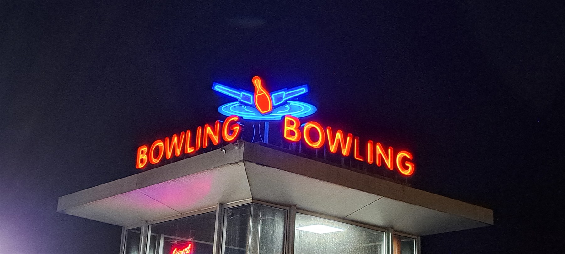 Enseigne néon Bowling Challans