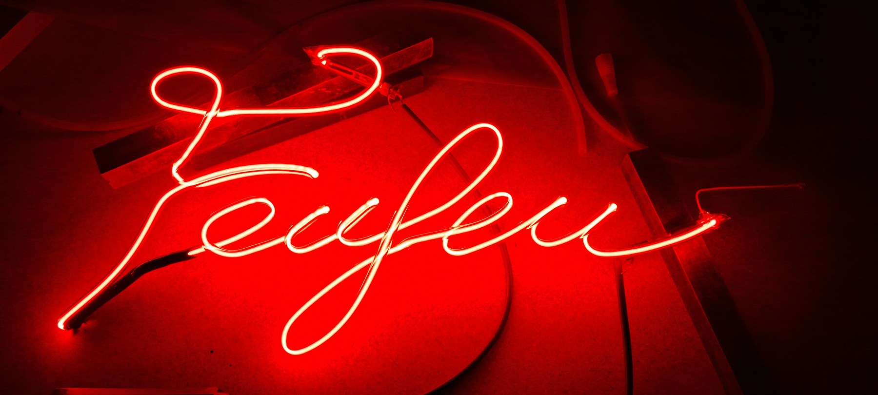 Néon rouge Leclere